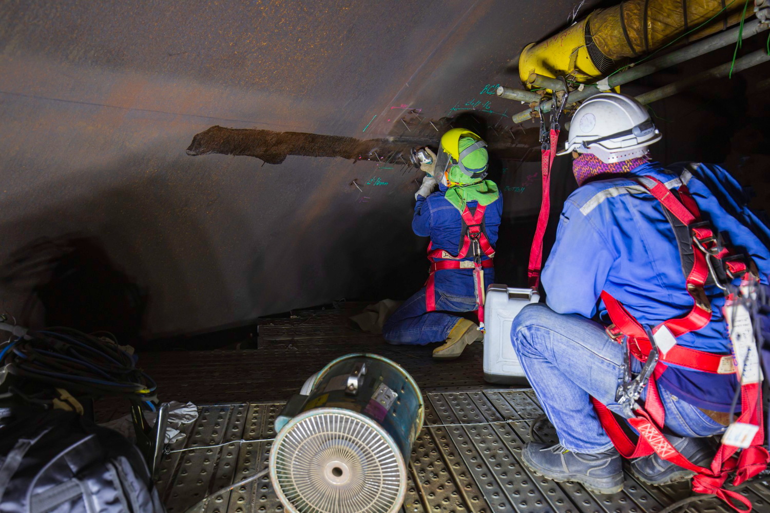 ΕΡΓΑΣΙΑ ΣΕ ΠΕΡΙΟΡΙΣΜΕΝΟΥΣ ΧΩΡΟΥΣ